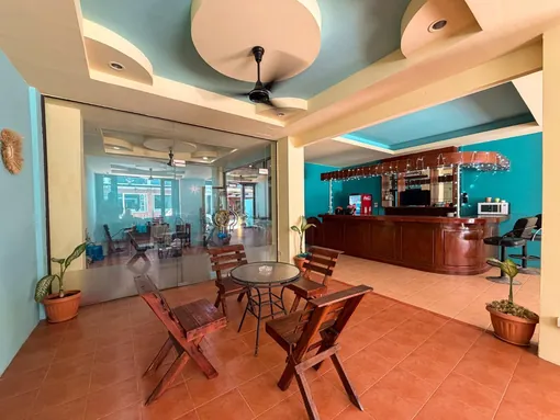 Lobby seating and bar