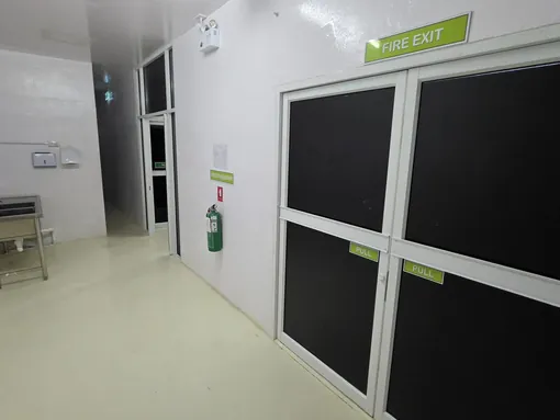 Clean corridor and hygiene station