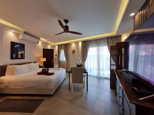 Guest room