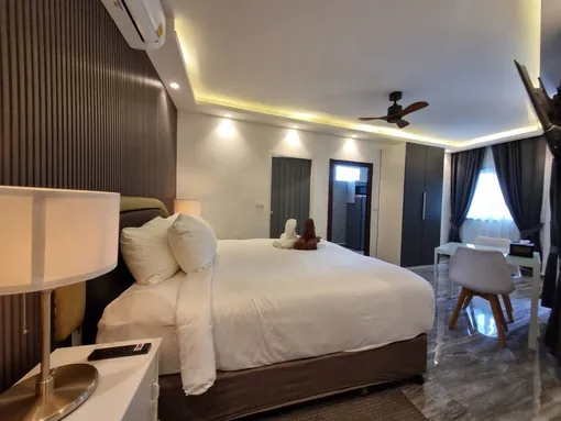Guest room