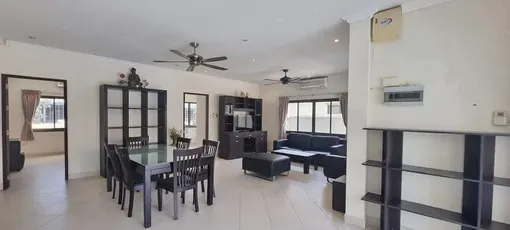 Soi Chaiyapruek 3, 3 Bedroom Pool Villa to Rent in Jomtien photo 2