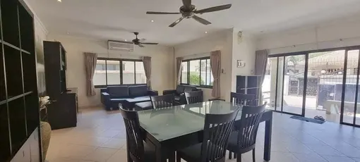 Soi Chaiyapruek 3, 3 Bedroom Pool Villa to Rent in Jomtien photo 6