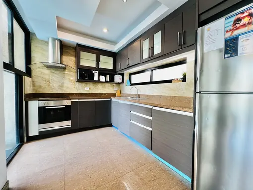 Tropicana, 3 Bedroom Pool Villa for Sale in Jomtien photo 7