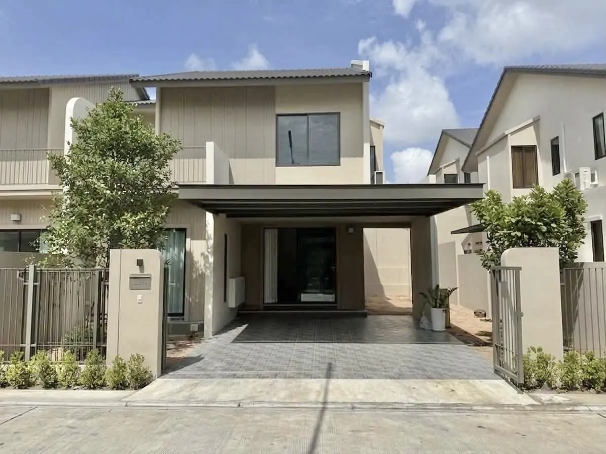 Engel Haus, 4 Bedroom House to Rent in Takian Tia