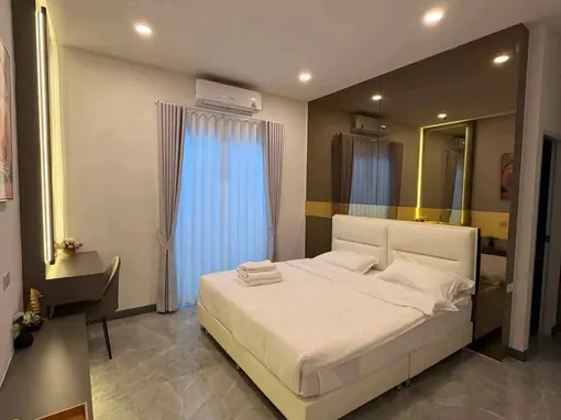 Chaiyapruek Road, 4 Bedroom Pool Villa for Sale or Rent photo 3