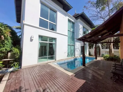 4 Bedroom Pool Villa to Rent on Sukhumvit Road, Pattaya photo 4