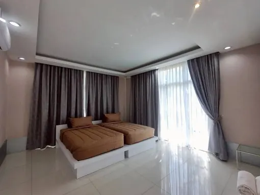 4 Bedroom Pool Villa to Rent on Sukhumvit Road, Pattaya photo 9