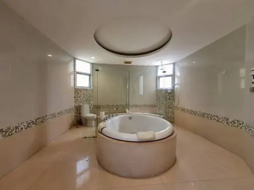 4 Bedroom Pool Villa to Rent on Sukhumvit Road, Pattaya photo 16