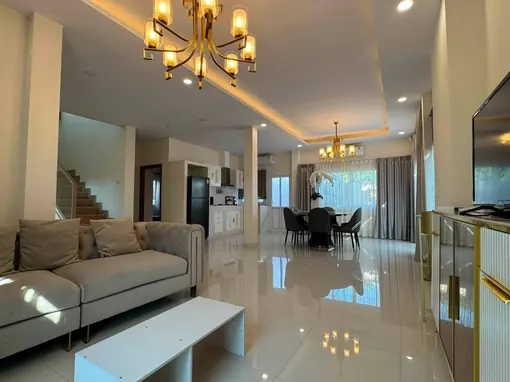 4 Bedroom Pool Villa to Rent in Pattaya photo 6