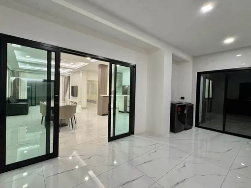 Chokchai 9 Village, 5 Bedroom Pool Villa to Rent in Pattaya photo 3