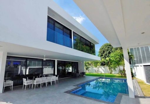 6 Bedroom Pool Villa for Sale or Rent in Pratumnak photo 4