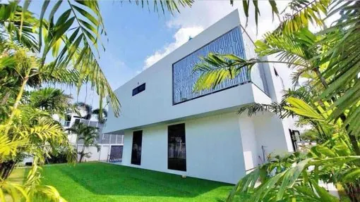 6 Bedroom Pool Villa for Sale or Rent in Pratumnak photo 5