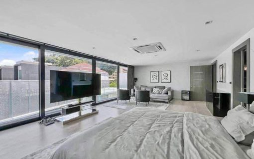 6 Bedroom Pool Villa for Sale or Rent in Pratumnak photo 7