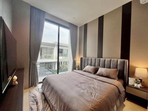 Luxury modern Style Pool villa for sale near Jomtien Beach photo 3