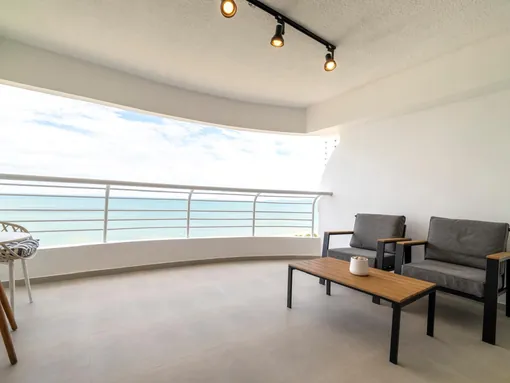 Metro Jomtien Condotel, 57 sqm Sea View Studio, 15th Floor photo 4