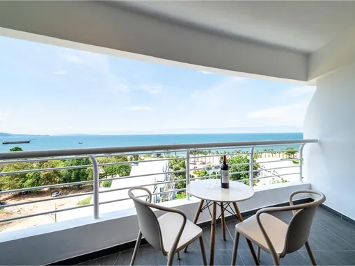 Metro Jomtien Condotel, Sea View Studio, 8th Floor photo 2