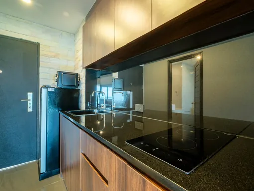 Metro Jomtien Condotel, Sea View Studio, 8th Floor photo 9