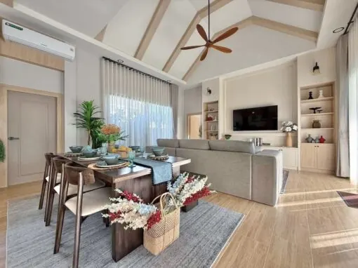 3 Bedroom Single-Story American Style Farmhouse For Sale photo 8