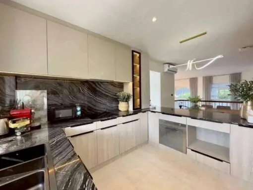 Pattaya Beach House photo 14